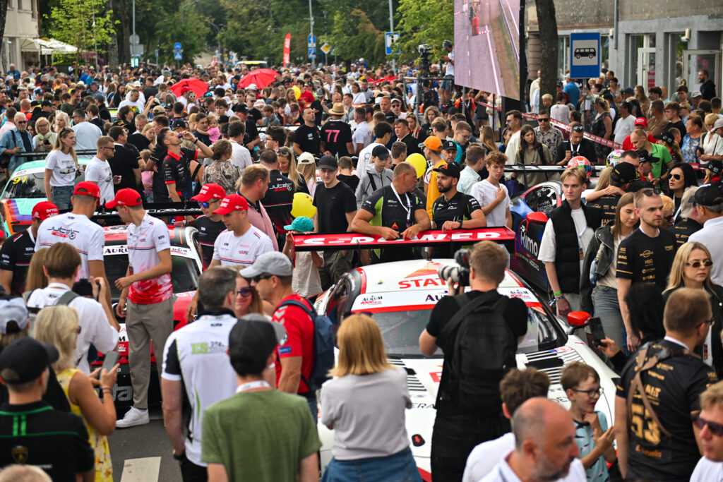 Jau išdalyti pirmieji jubiliejinių „Aurum 1006 km lenktynių“ apdovanojimai