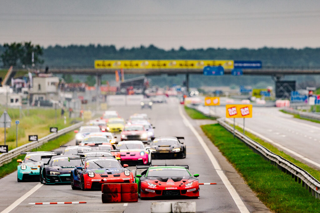 Lietuje duotas startas dvidešimt septintosioms „Aurum 1006 km powered by Hankook“ lenktynėms